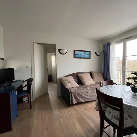 Διαμέρισμα T3 Lumineux A La Roche-posay, Balcon Et Wifi, Proche Thermes - Fr-1-541-197 *