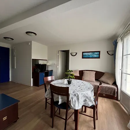 Apartment T3 Lumineux A La Roche-posay, Balcon Et Wifi, Proche Thermes - Fr-1-541-197