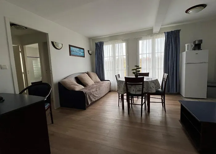 T3 Lumineux A La Roche-posay, Balcon Et Wifi, Proche Thermes - Fr-1-541-197 * La Roche-Posay