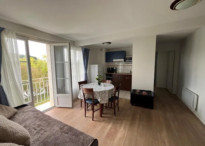 T3 Lumineux A La Roche-posay, Balcon Et Wifi, Proche Thermes - Fr-1-541-197 Apartment *